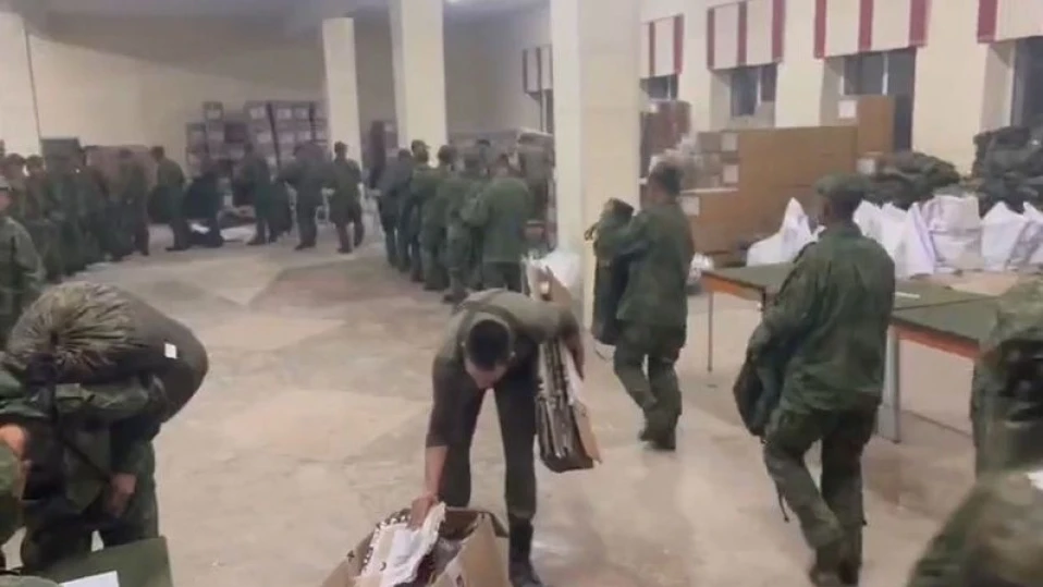 „Разбират с усилия“: Руснаците учат севернокорейските войници на 100 основни термини и команди