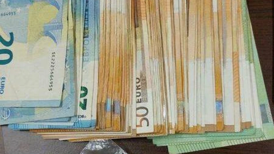Разкриха двама рецидивисти, измамили длъжник на НАП с 10 600 лева
