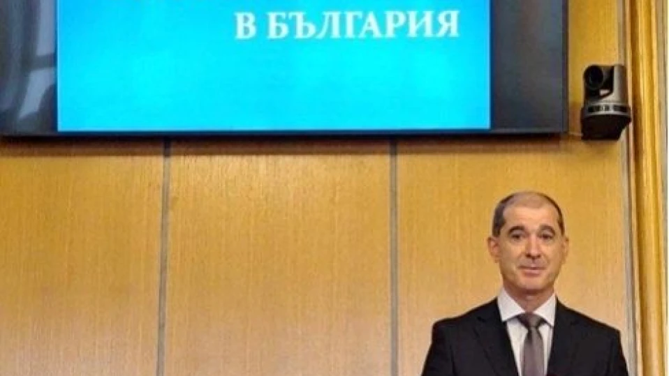 Наградиха бургаски професор, лидер в областта на ИИ