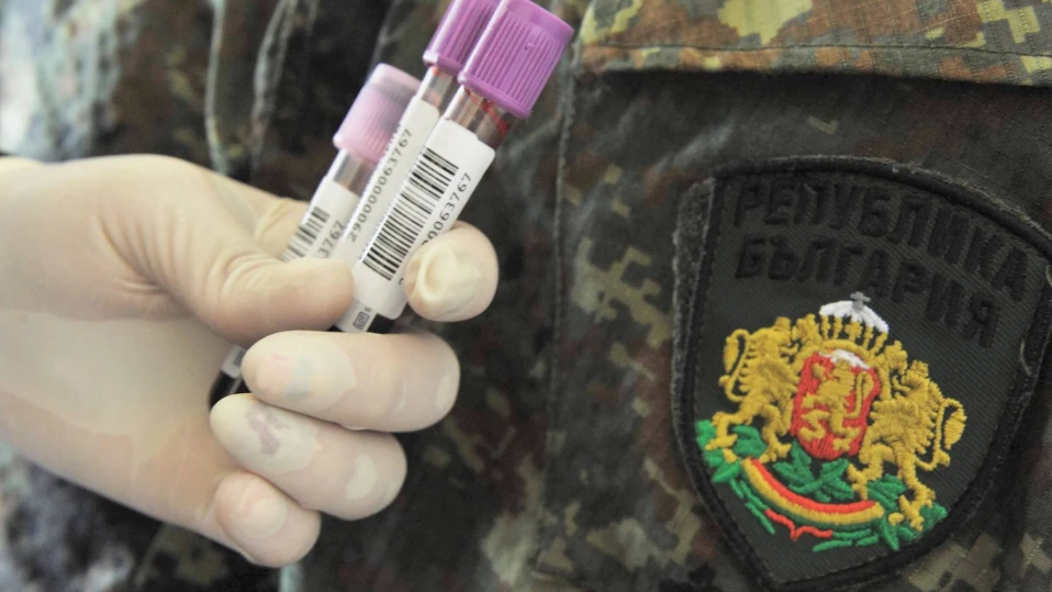 ВМА: Над 1000 военни и цивилни служители от различни формирования станаха кръводарители