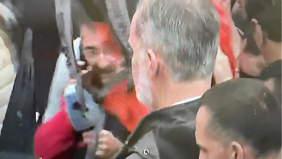 Валенсия посрещна крал Фелипе VI с протести (ВИДЕО)