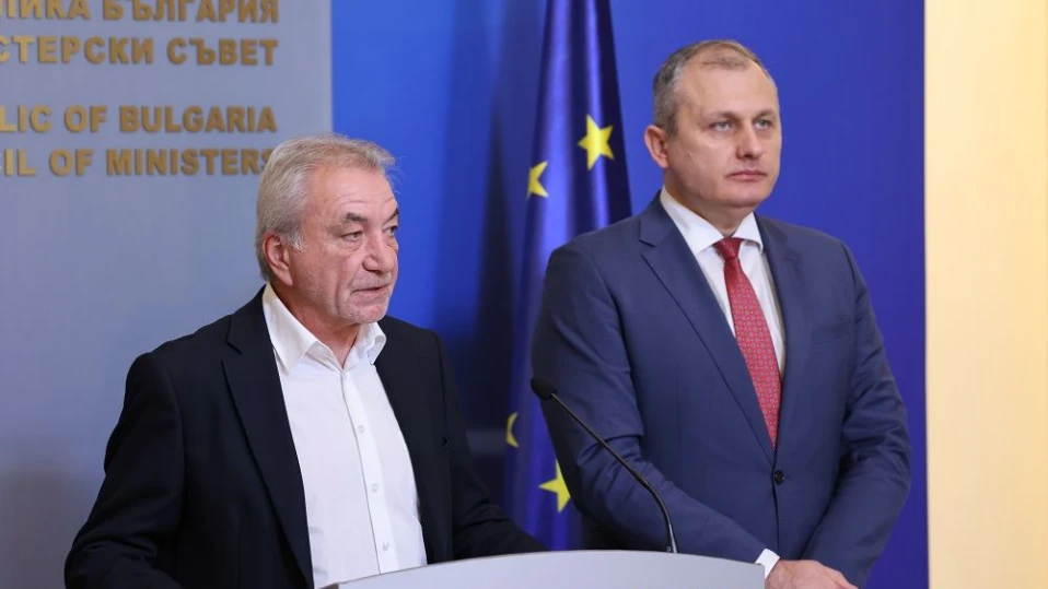 Държавата потъва в управленски хаос