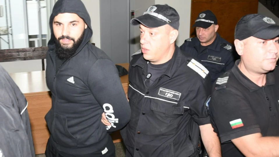 Продължава делото срещу насилника, нарязал жена с макетен нож