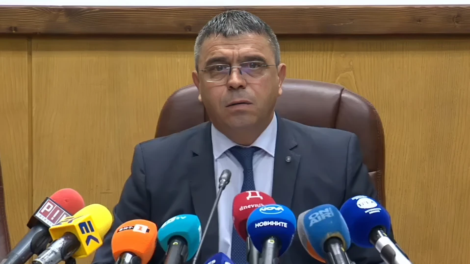 Законът не позволява да назовем партиите, за които се купуват гласове, каза Атанас Илков