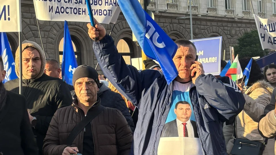 Искаме достоен живот, скандират избиратели на ДПС-Ново начало