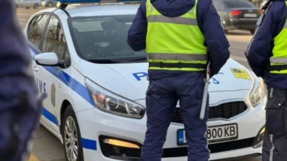 Труп на полугола жена откриха в село край Враца