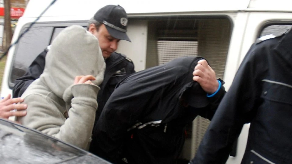 Задържаха украинка и мъж от Беларус, издирвани в Украйна