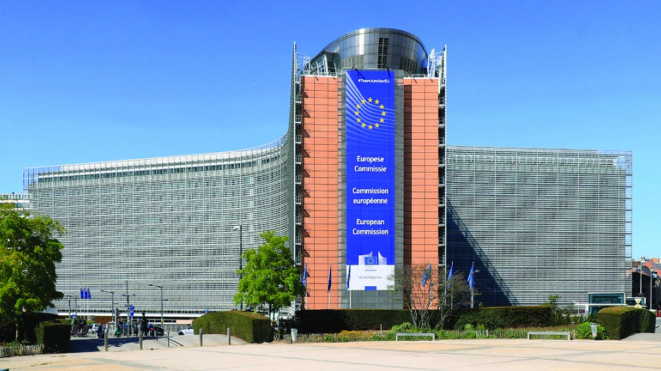 Спорове спъват новата Еврокомисия