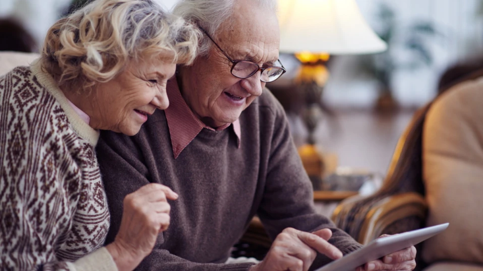 Нова наредба позволява пенсионерите с увреждания в Гърция да работят и получават пенсия едновременно