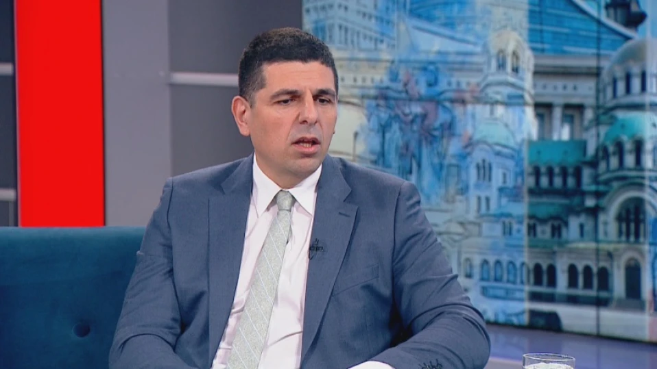 Може да има лидерска среща между ГЕРБ-СДС и ПП-ДБ тази седмица, заяви Ивайло Мирчев