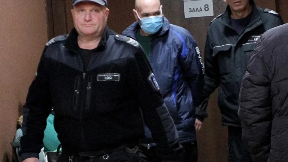 Намалиха присъдата на композитора, убил мъжа си