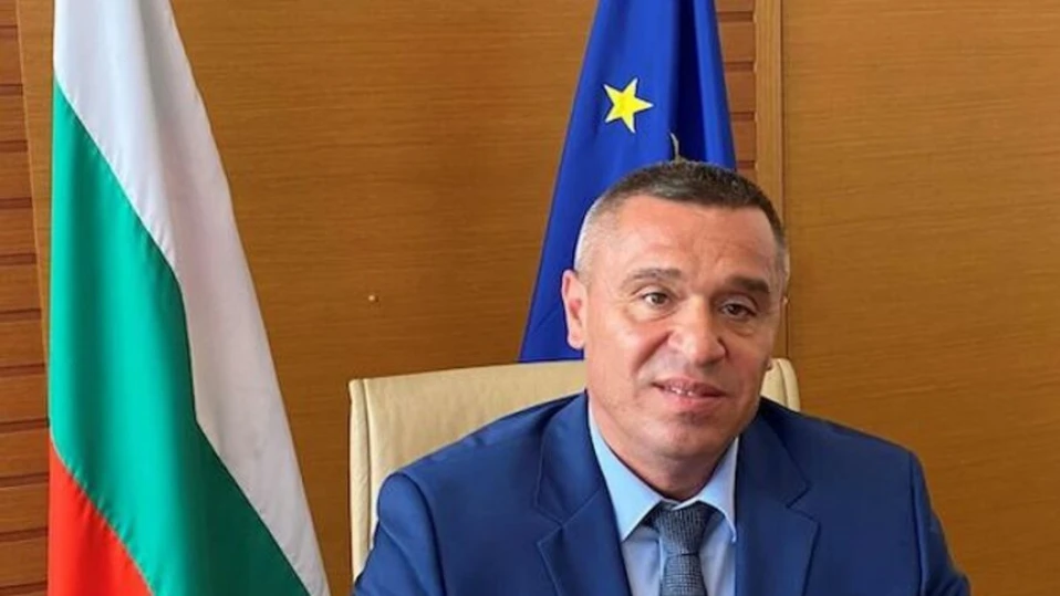 Тахов поиска ЕК да защити България от вноса на украински мед