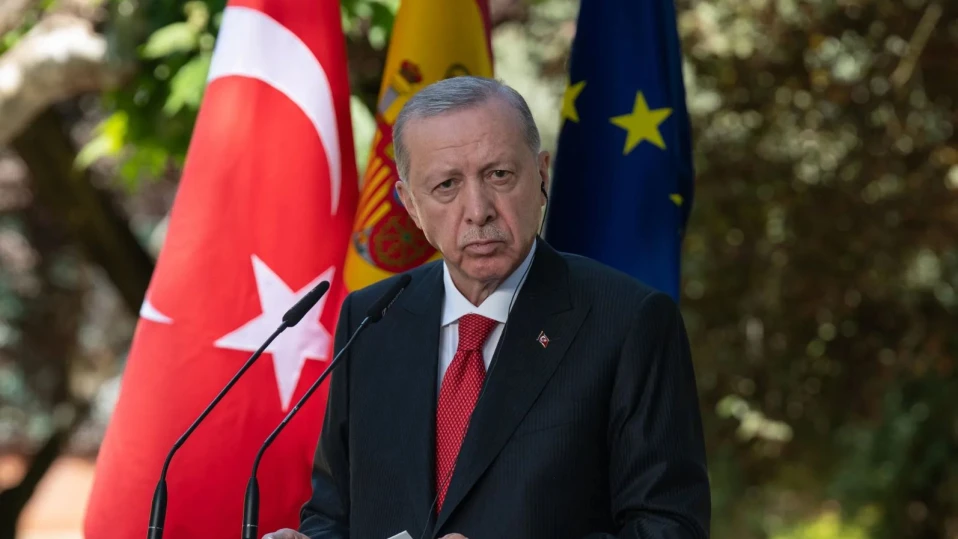 Ердоган призова НАТО да прегледа промените в ядрената доктрина на Русия