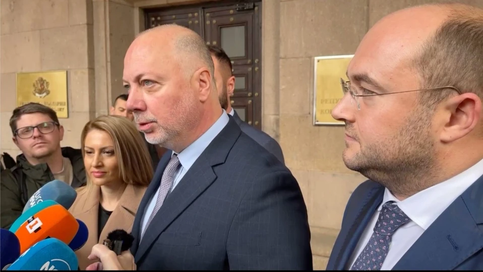 ГЕРБ с три въпроса към КС за правомощията на Висшия съдебен съвет