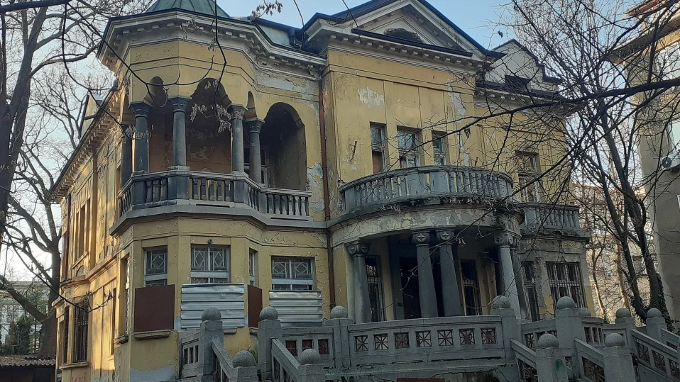 "Къщата с ягодите" вече има нов собственик, най-накрая ще бъде реставрирана