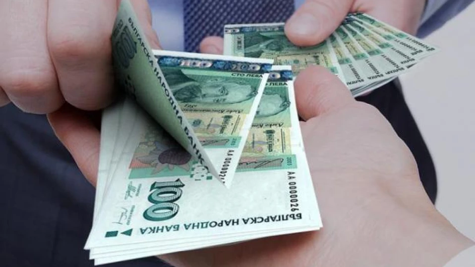 Шефовете със средна заплата от 5500 лева