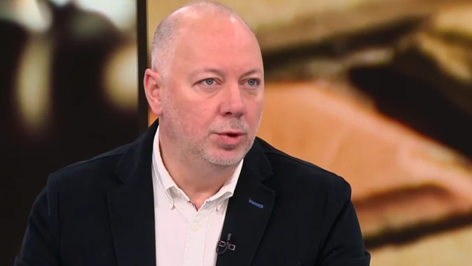 Желязков: Единственият шанс за редовно правителство е Атанасов да е председател на НС, а Борисов - премиер