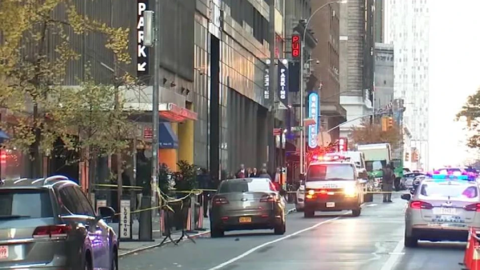 Показно убийство шокира Ню Йорк, стрелецът се издирва