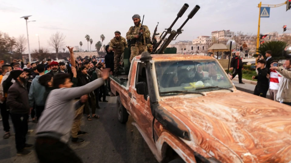 Сирийските бунтовници са поели контрол над град Дараа след споразумение с армията