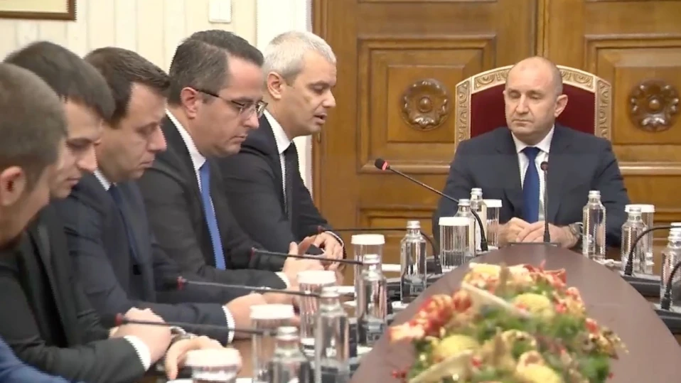 "Възраждане" изразиха готовност да предложат кабинет, ако им бъде връчен третият мандат