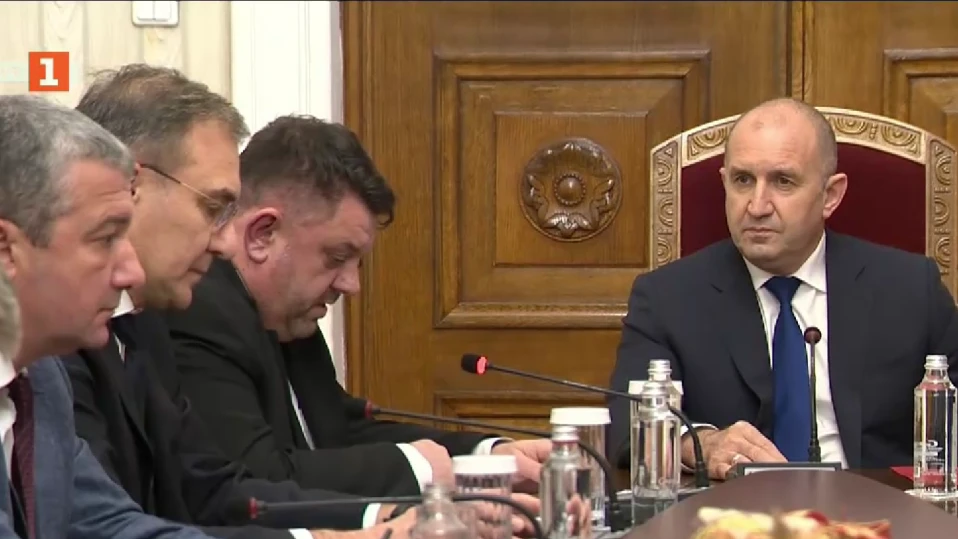 Атанас Зафиров на срещата при президента: Правителство трябва да има, за да съхраним демокрацията