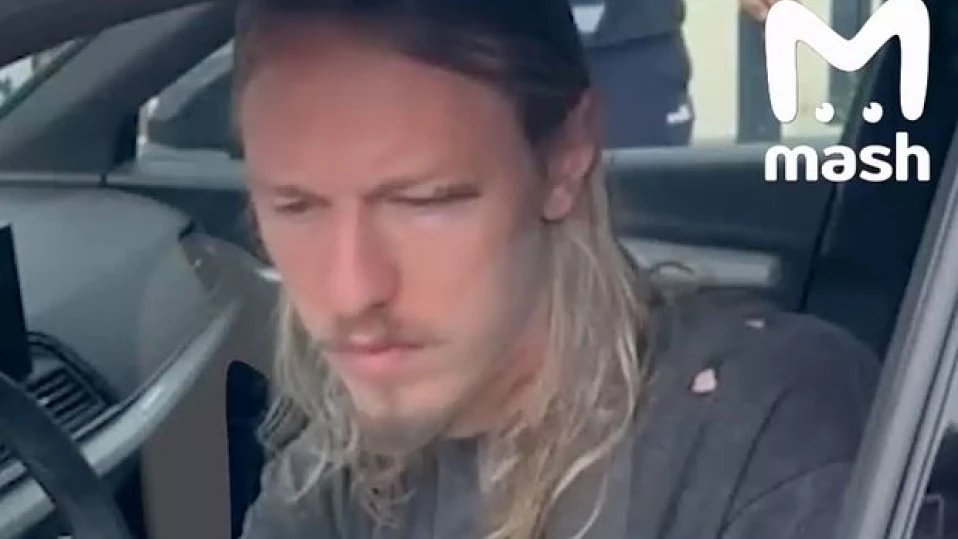 Вратар на ПСЖ мъсти на бившата с дела