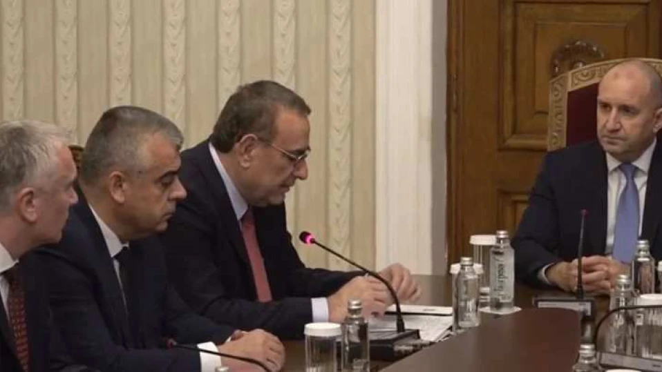 Джевдет Чакъров при президента: Искаме редовно правителство