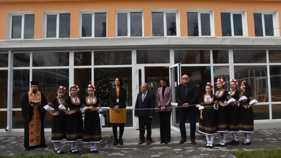 Във Видин откриха първия от общо 28-те в страната Център за високи постижения в Професионална гимназия „Проф. д-р Асен Златаров“