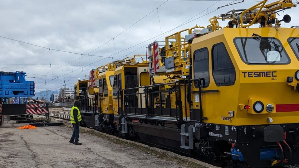 Двама работници са загинали при жп ремонт край Бойчиновци