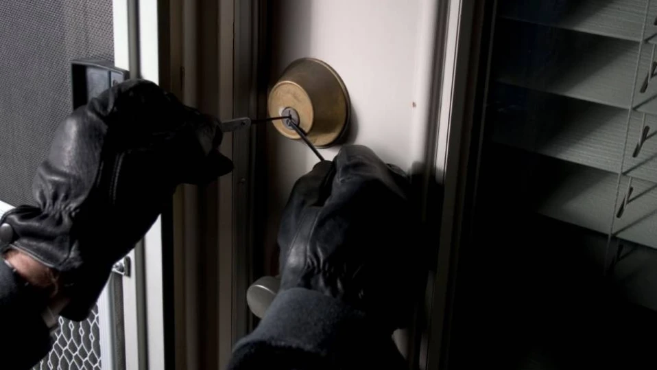 Обраха нотариална кантора в Радомир