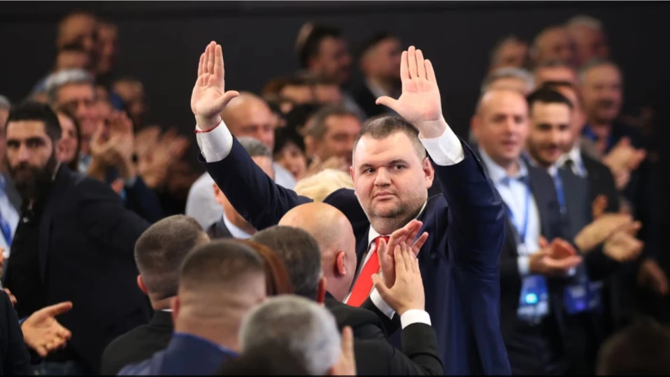 Делян Пеевски вече е единствен лидер на ДПС (обзор)