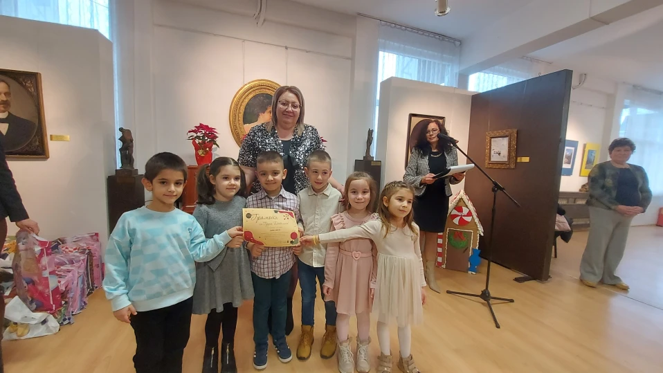 Отличиха победителите в ежегодните коледно-новогодишни конкурси на община Свищов