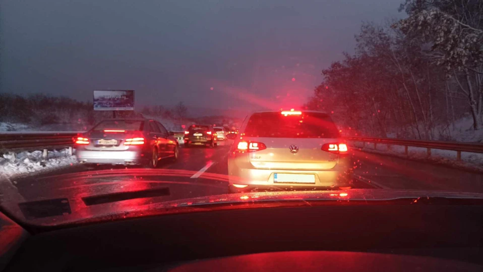 АПИ: Шофирайте, подготвени за зимни условия! Очакват се валежи