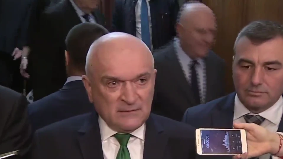 Димитър Главчев: Празниците са светли, нека и бъдещето на България е светло