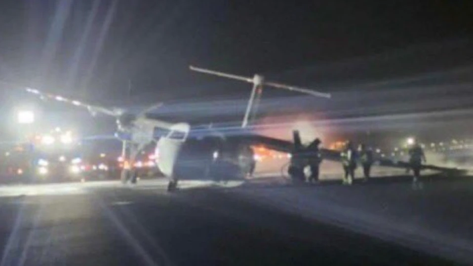 Самолет на Air Canada се запали по време на кацане