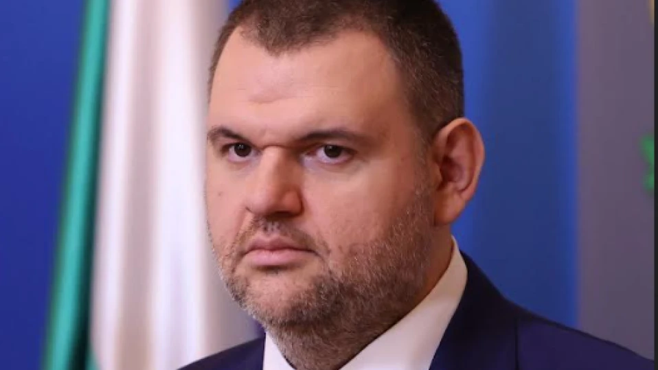 Пеевски: Незабавни оставки на членовете на КЕВР, фарсът с тока трябва да приключи