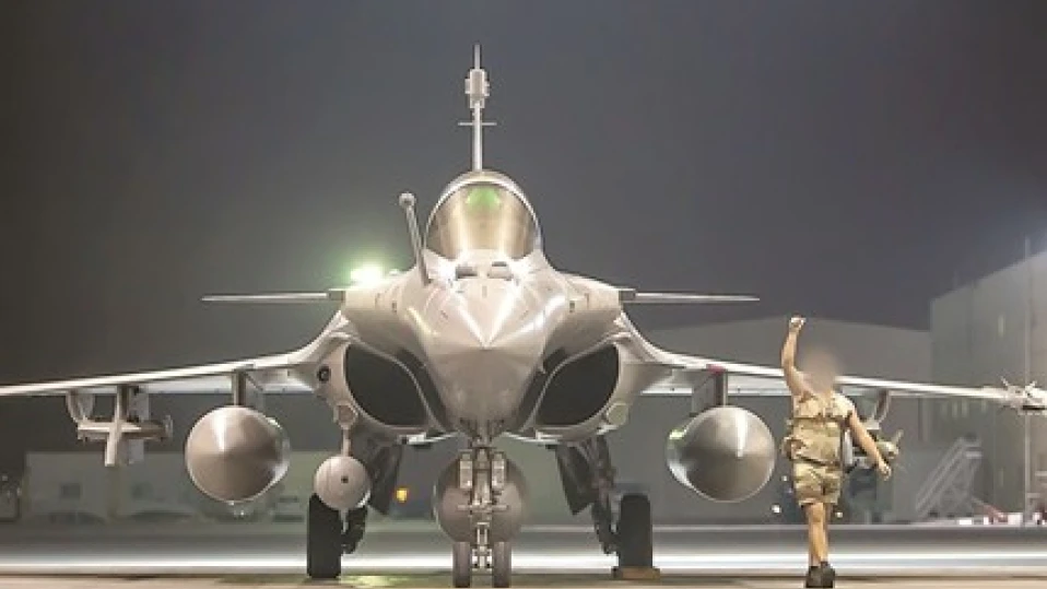 Франция нанесе ракетни удари срещу „Ислямска държава“ в Сирия