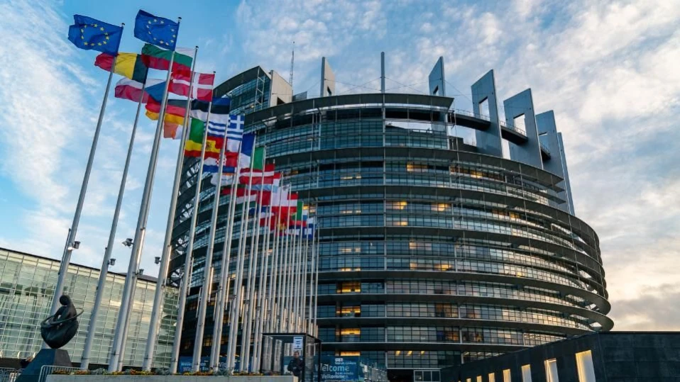 Европейският парламент: Добре дошли в Шенген, България и Румъния