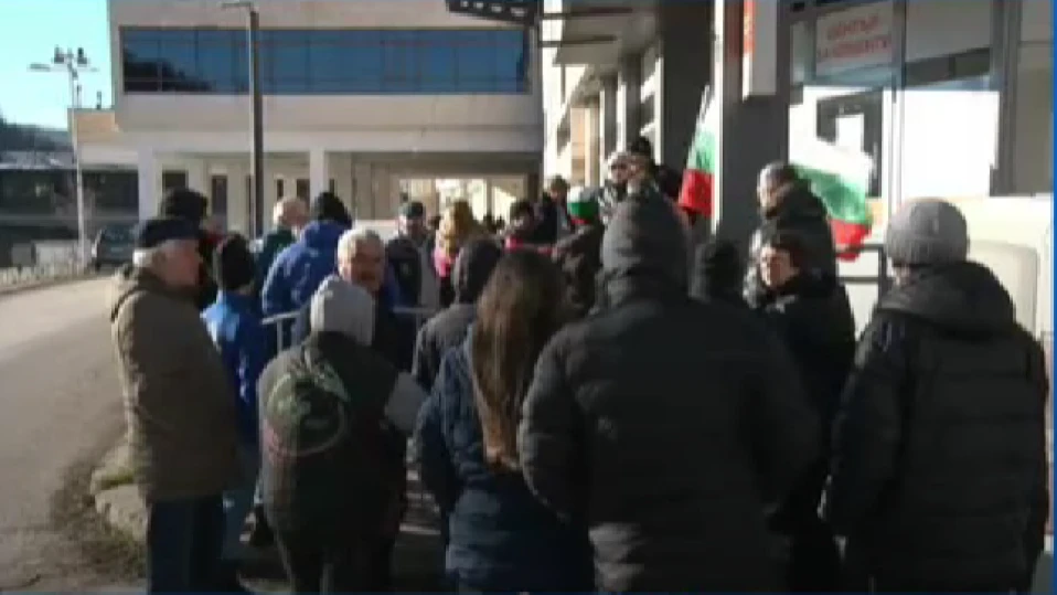 Протест в Ловешко заради кризата с тока по празниците