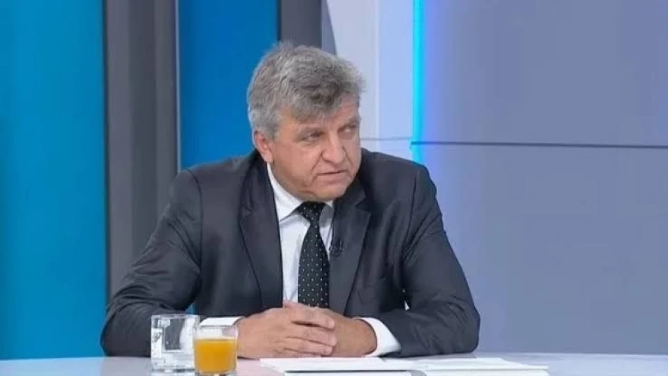 Манол Генов: Дали ще върне веднага папката с мандата за съставяне на правителство, си е решение на ГЕРБ