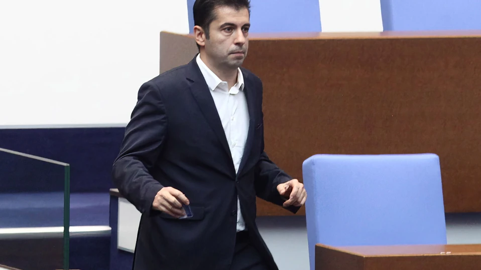 Кирил Петков получава обвинението си на 10 януари