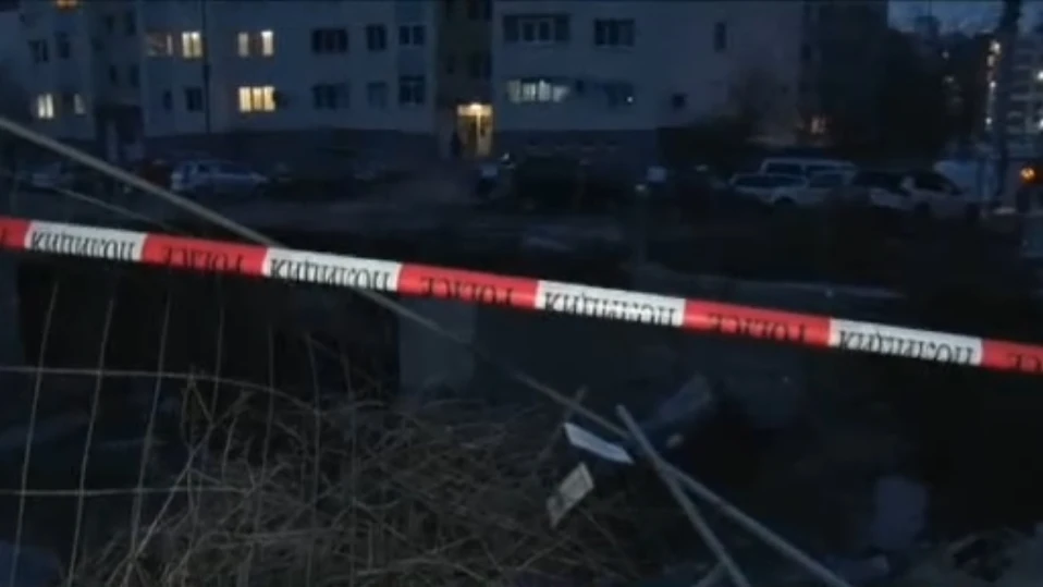 Блок в Хасково е пред пропадане заради голям изкоп наблизо