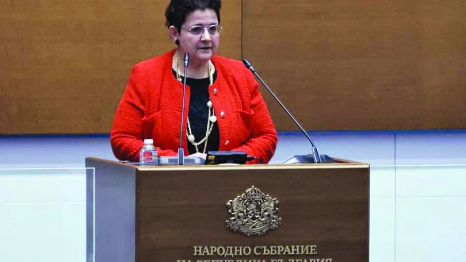 Парламентът прие единодушно временния закон за бюджета на първо четене