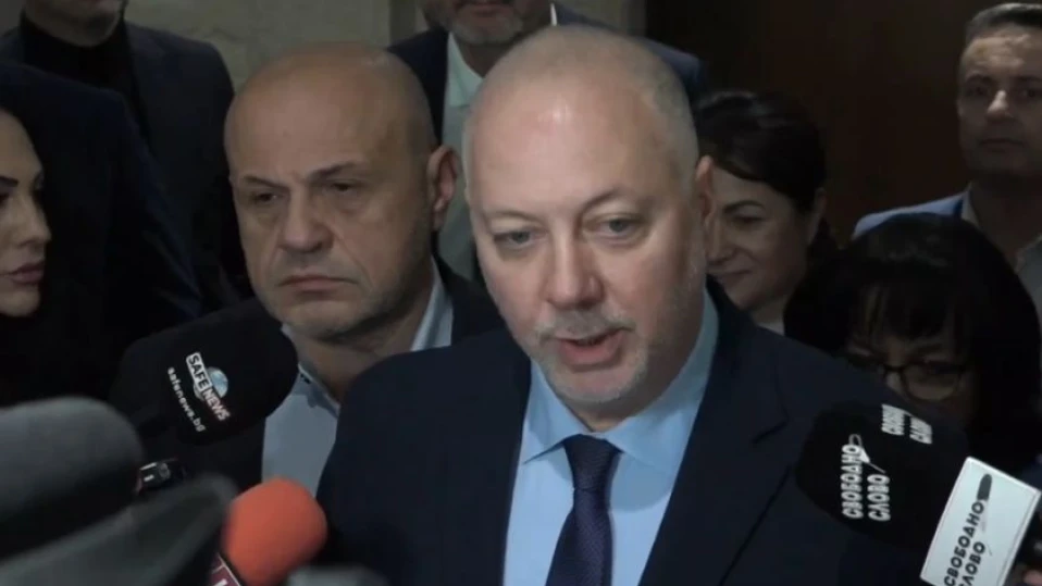 Росен Желязков: От разговорите с АПС зависи дали утре ще занесем папка с имена на президента