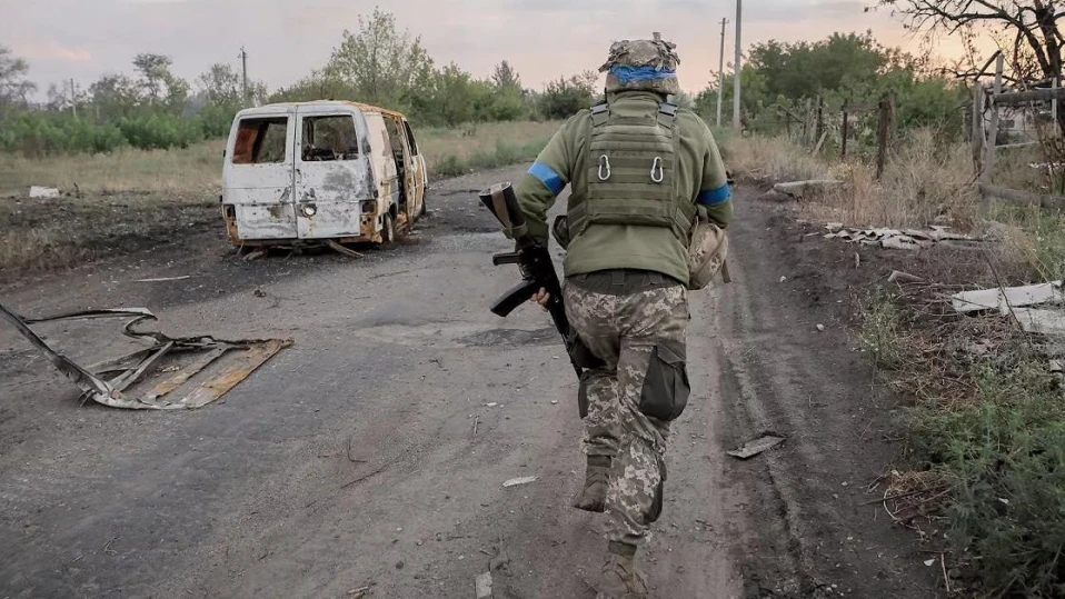 Удължиха с още 90 дни военното положение в Украйна