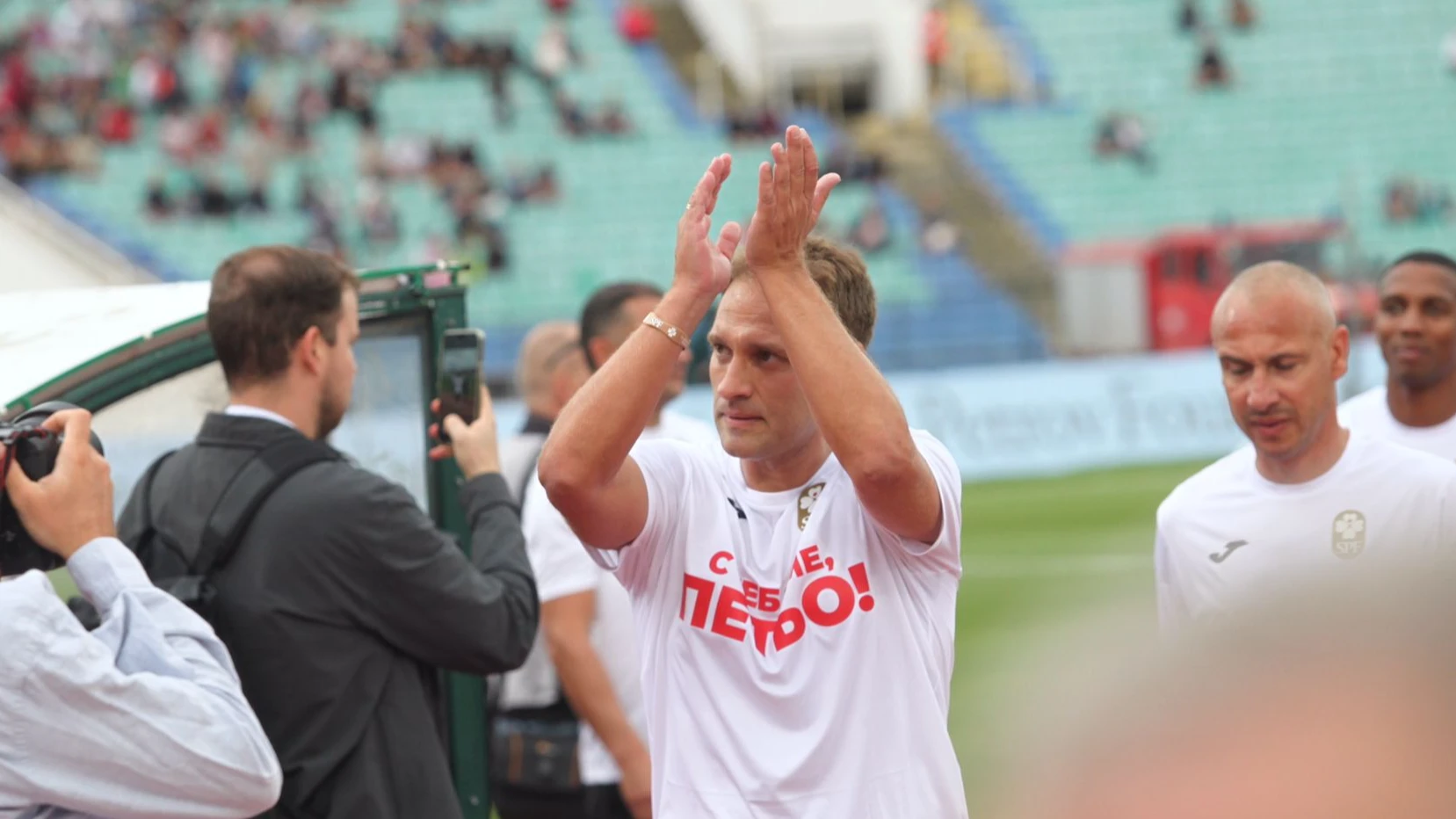 По големият син на бившия капитан на България Стилиян Петров влиза