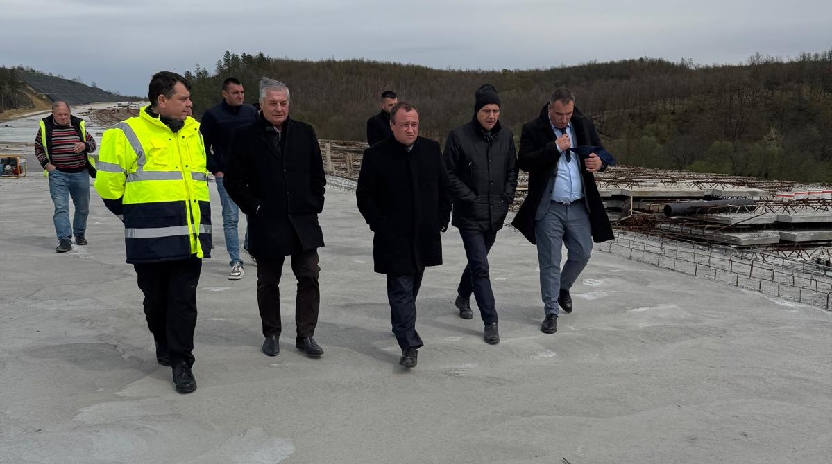 До началото на месец юли ще бъде пуснато движението по