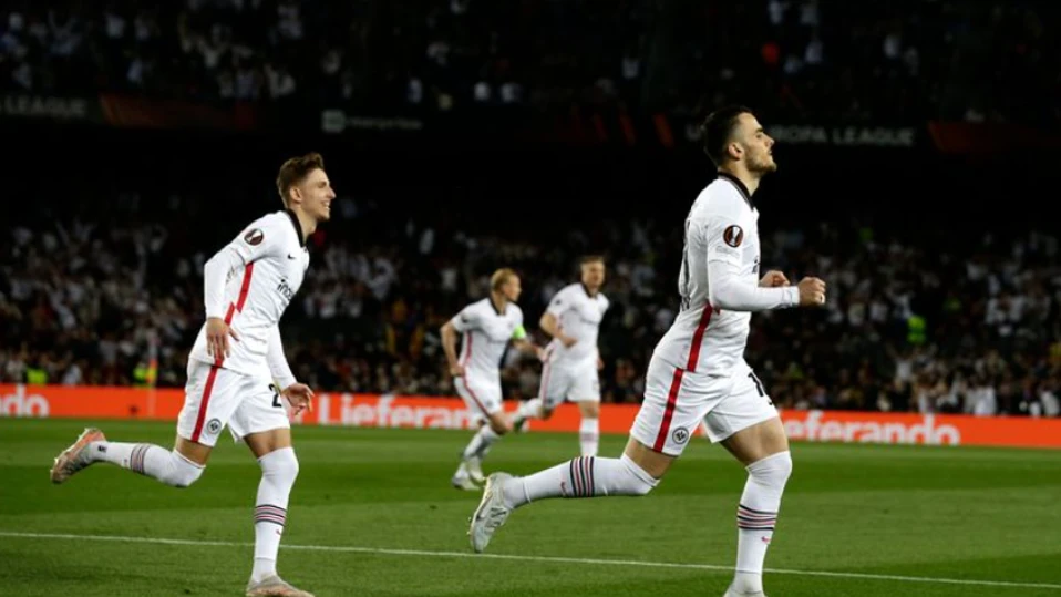 Айнтрахт Франкфурт победи Хайденхайм с 3 0 в последен мач от