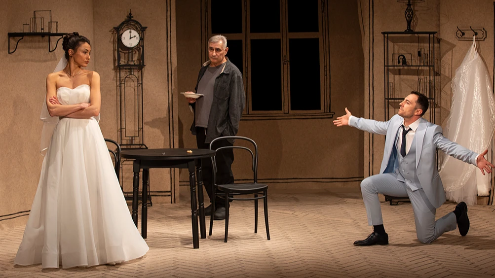 Премиера на новата постановка Горчиво Керана облича сватбена рокля за постановката