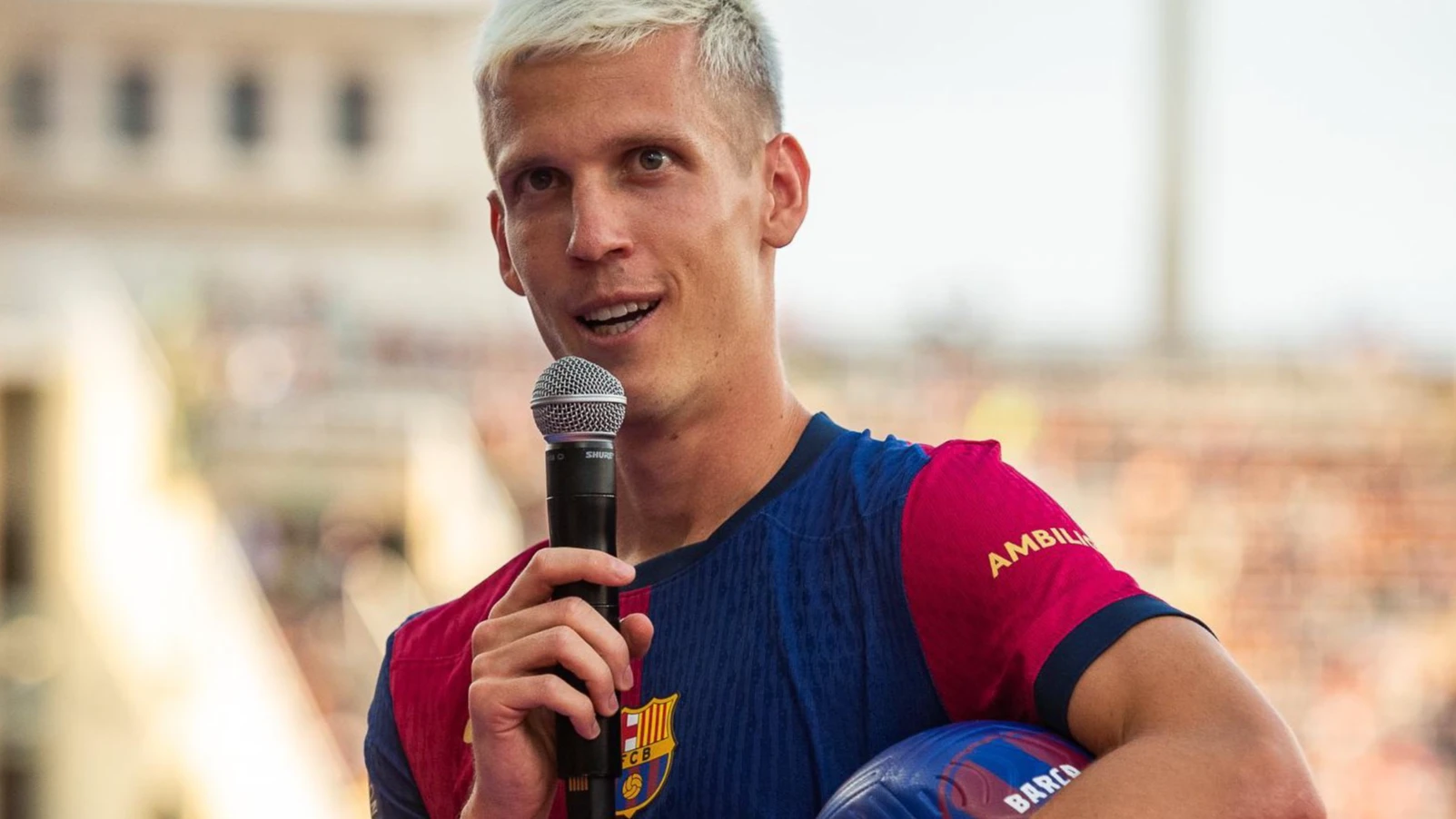 Испанският национал Дани Олмо се възстанови от контузия на бедрото